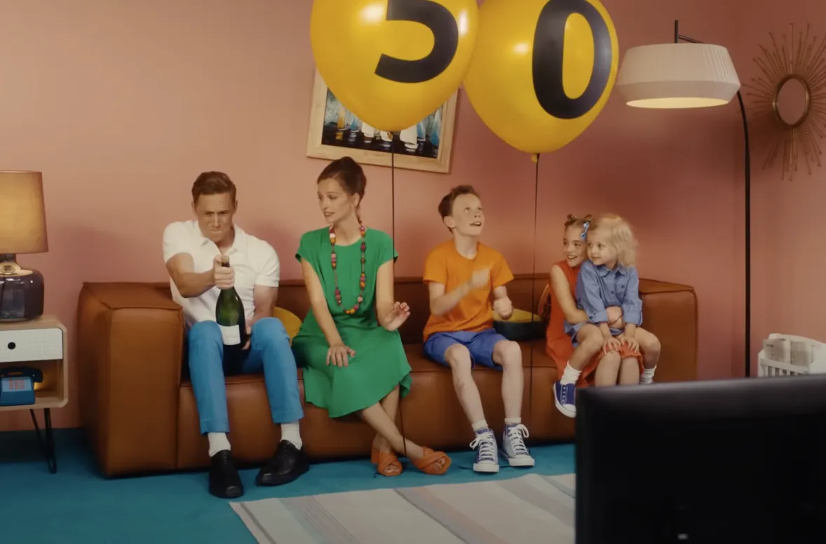 Horizont Artikel über Matthias Schweighöfer beim 50. XXXLutz Jubiläum