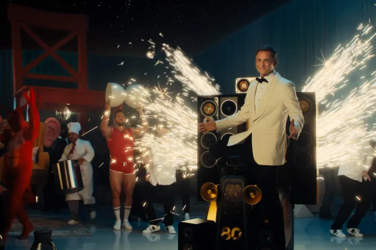 XXXLutz Celebrate Living